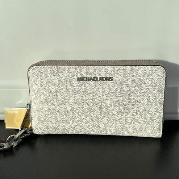 Michael Kors Jet set bright white zip around phone wallet wristlet - Picture 4 of 7